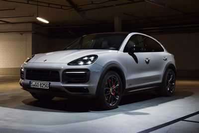 Porsche представляет новые модели Cayenne GTS в линейке внедорожников