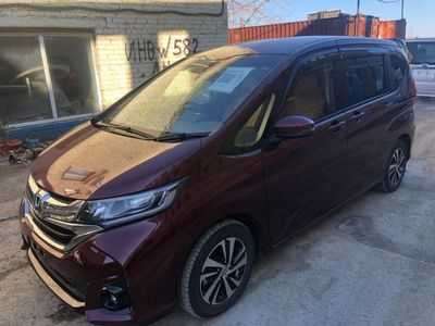 Honda Freed выпущена компанией Kah Motor