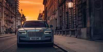 Rolls-Royce отмечает день рождения основателей паломничеством по лондону