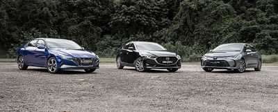 Сравнение - Hyundai Avante, Mazda 3 Sedan и Toyota Corolla Altis